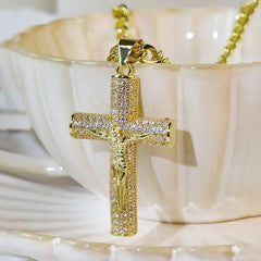 🔥💖Vânzări excelente - Reducere de 50%! 🎅✝️Colier cu pandantiv Răstignirea lui Hristos