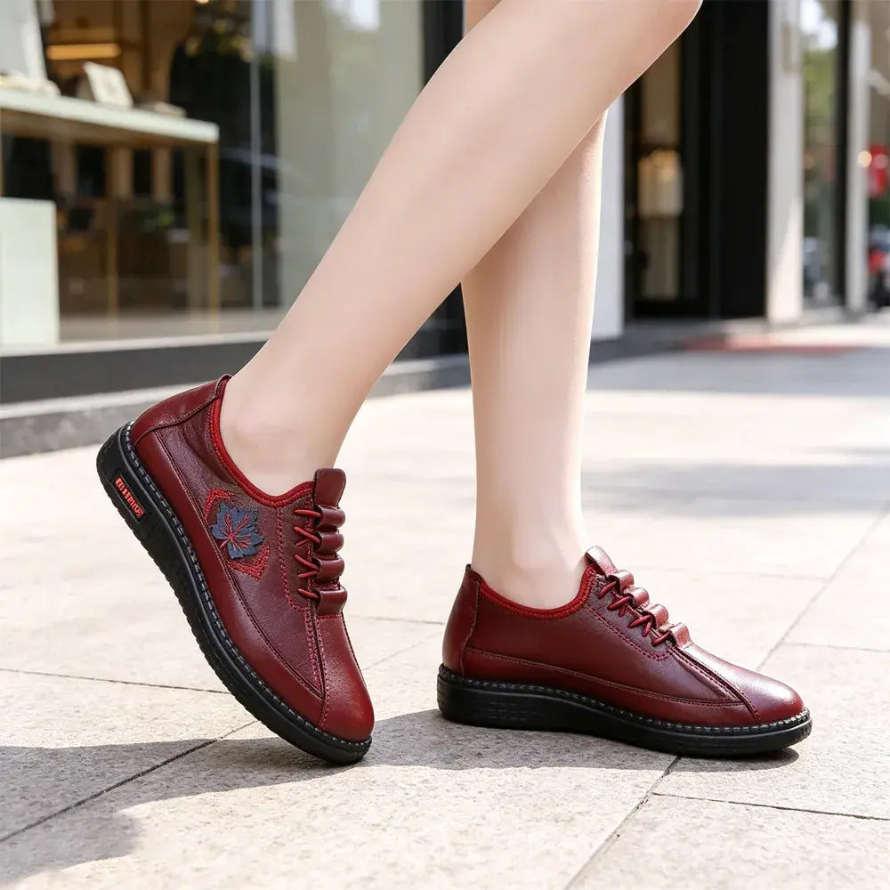 👟【36-43】Pantofi fără platformă pentru femei, confecționați din piele naturală - ușori și cu talpă moale pentru confort - mocasini lați, de zi cu zi, potriviți pentru seniori.