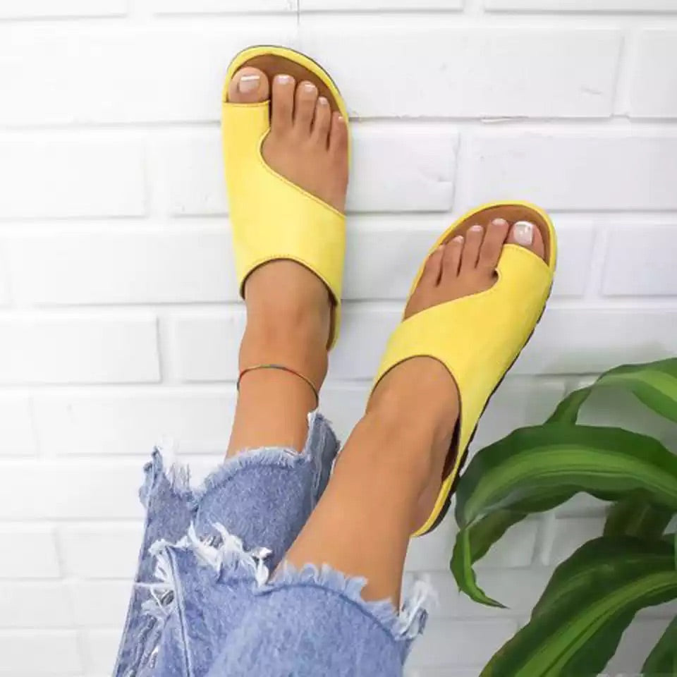 🔥🥰【35-43】 Sandale cu talpă plată model 2026, pentru corectarea hallux valgus și a degetelor încovoiate