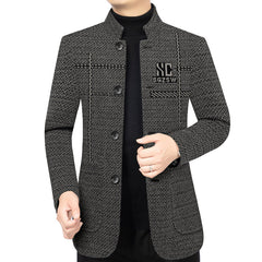 🧥🔥 Jachetă de iarnă bărbătească cu croială tridimensională 3D - Groasă și rezistentă la vânt, ideală pentru vreme rece în aer liber ❄️✨